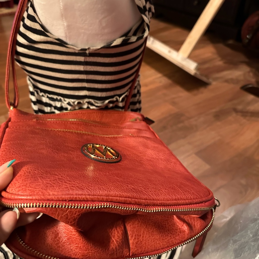 Mia Farrow purse - Picture 10 of 13